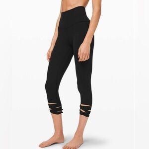 Lululemon Women's Align High Rise Crop 21" *Love Knot Size 6 Black